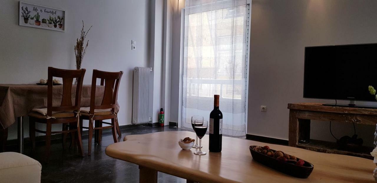Spacious Apartment In The Historical Center Of Athen Eksteriør bilde